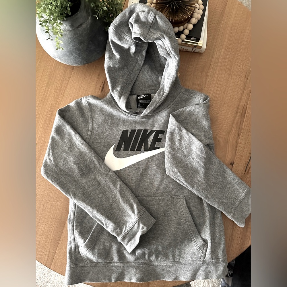 Nike sweater with hoodie